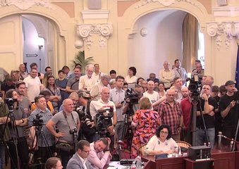 Hebegett-habogott angolul a Tisza egyik fővárosi cég vezetésére jelölt embere  + videó
